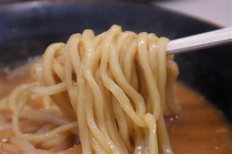 なんばパークス ラーメン と 宇宙の果ての味覚探求